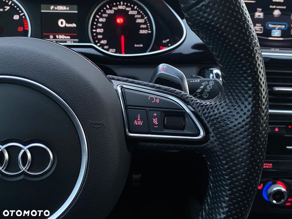 Audi RS4 Avant Standard - 21