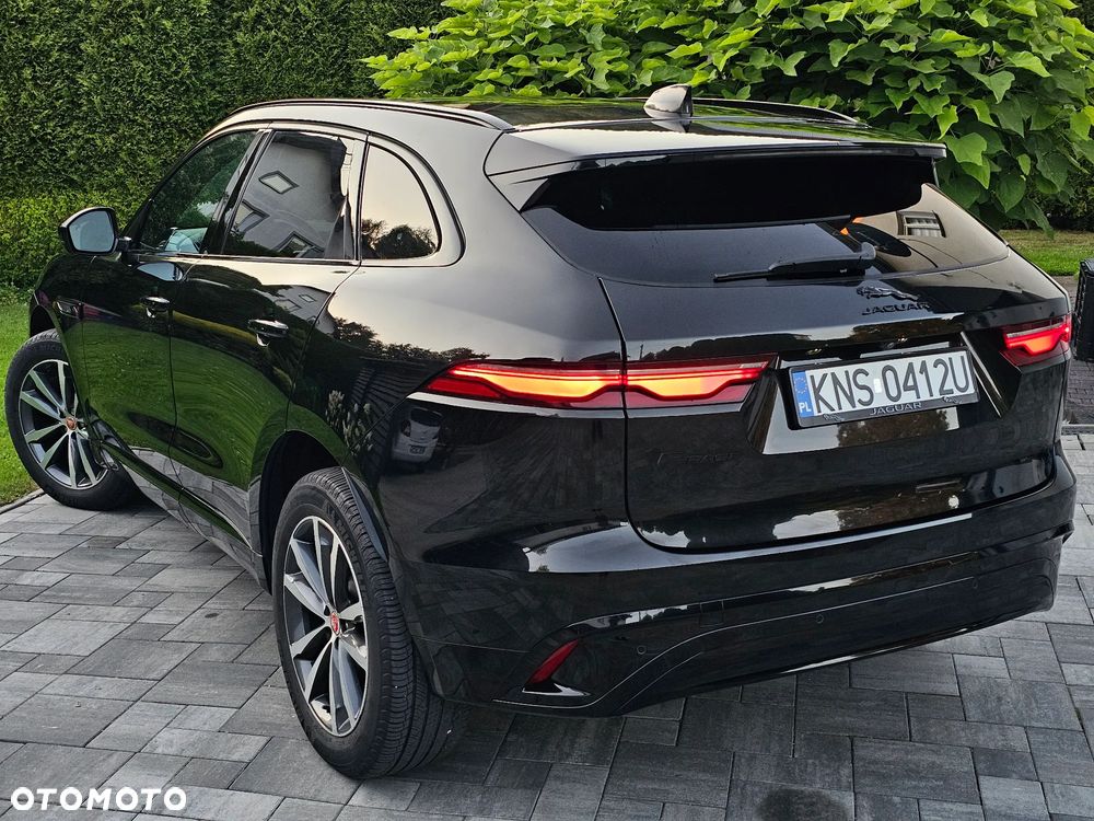 Jaguar F-Pace P250 AWD R-Dynamic S - 4