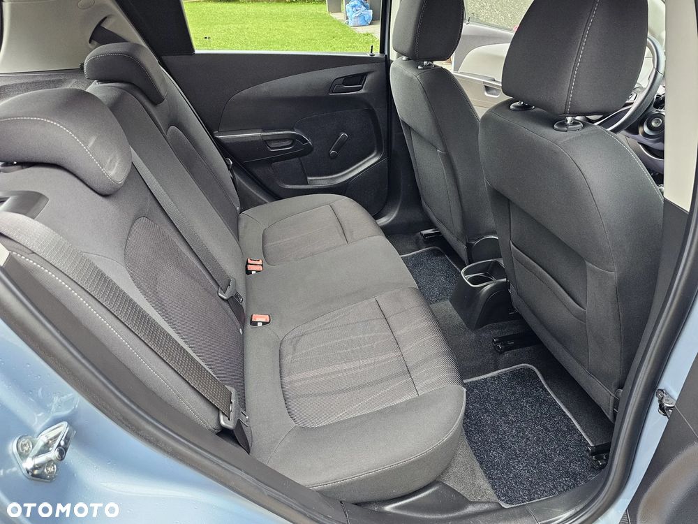 Chevrolet Aveo - 16