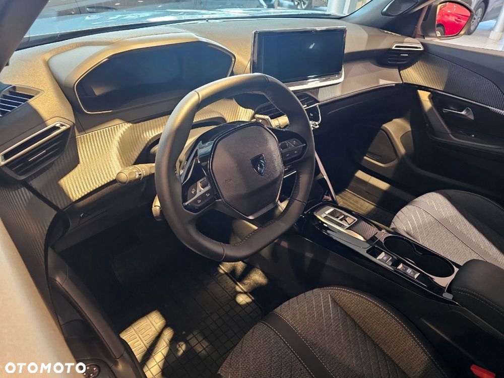 Peugeot 2008 - 9