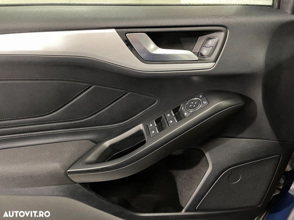 Ford Focus 1.5 EcoBlue Connected - 24