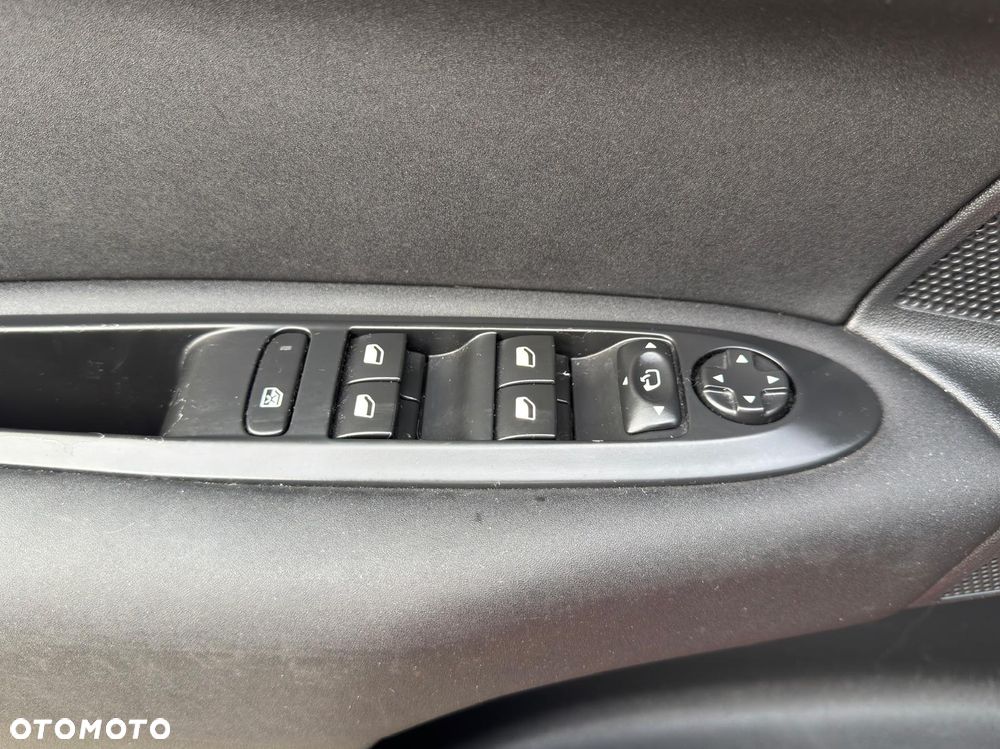 Citroën C4 PureTech 130 Stop & Start EAT6 Selection - 20