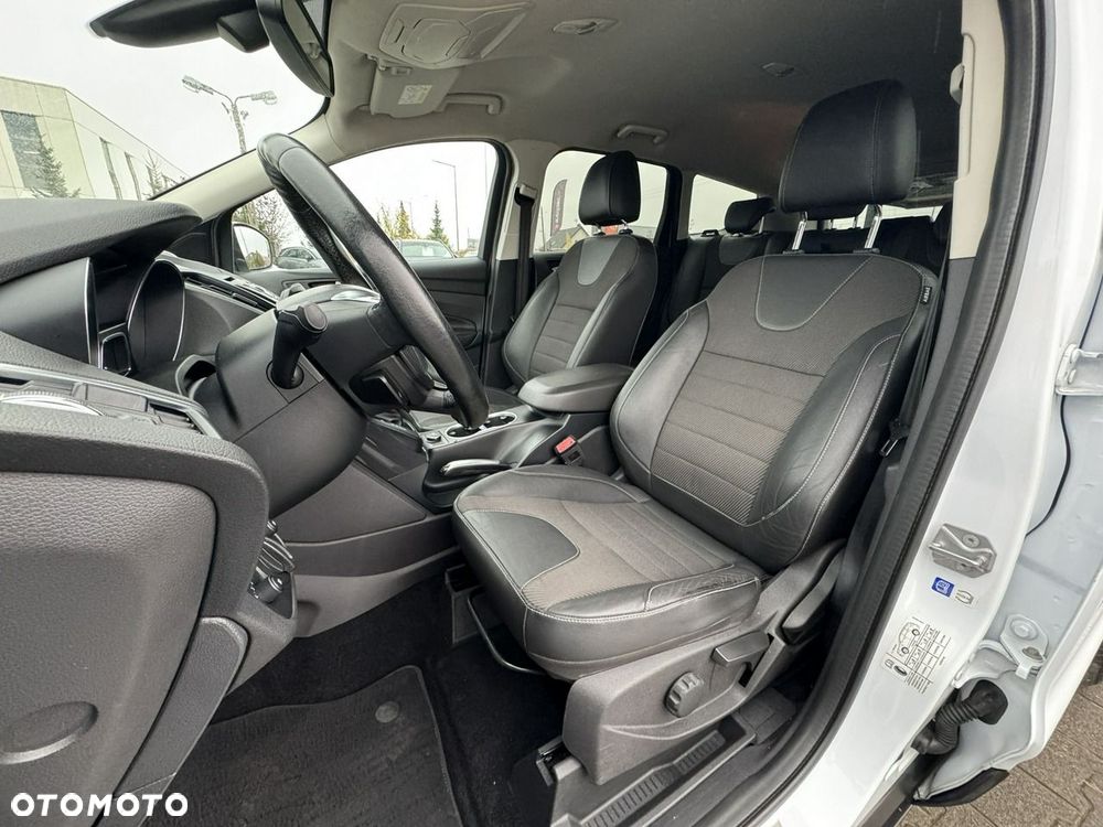 Ford Kuga 2.0 TDCi AWD Titanium - 22
