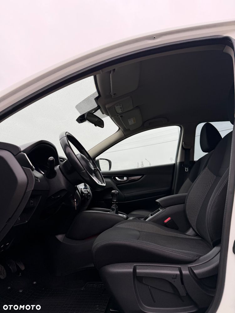 Nissan Qashqai - 25