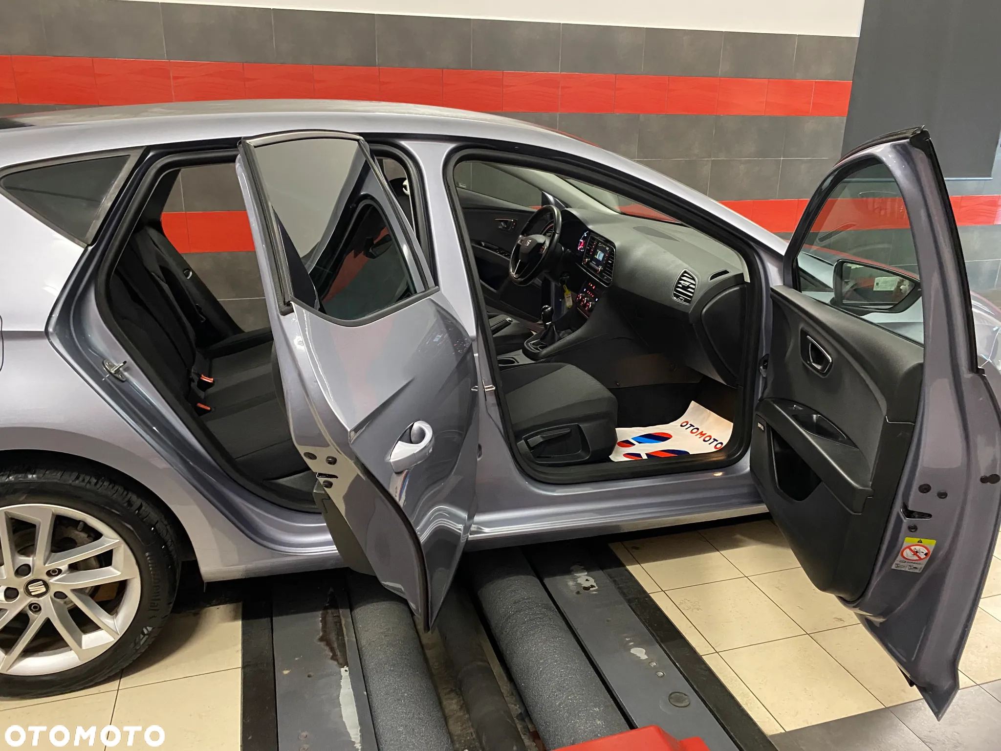 Seat Leon 1.6 TDI Reference - 24