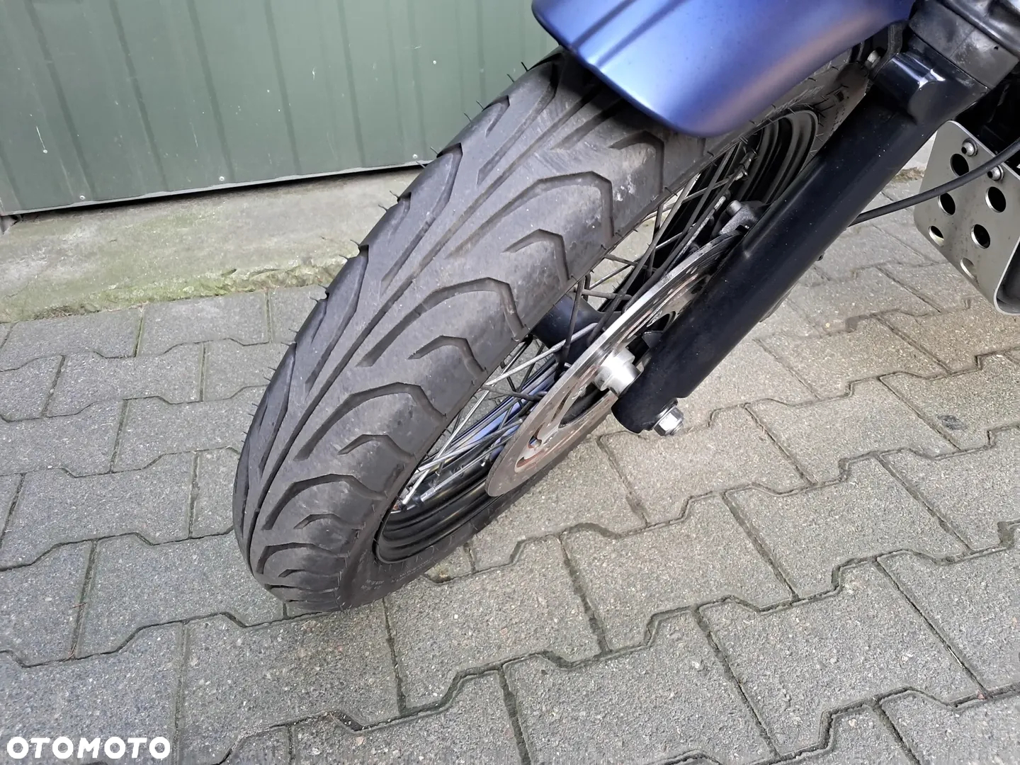 Triumph Bonneville - 4