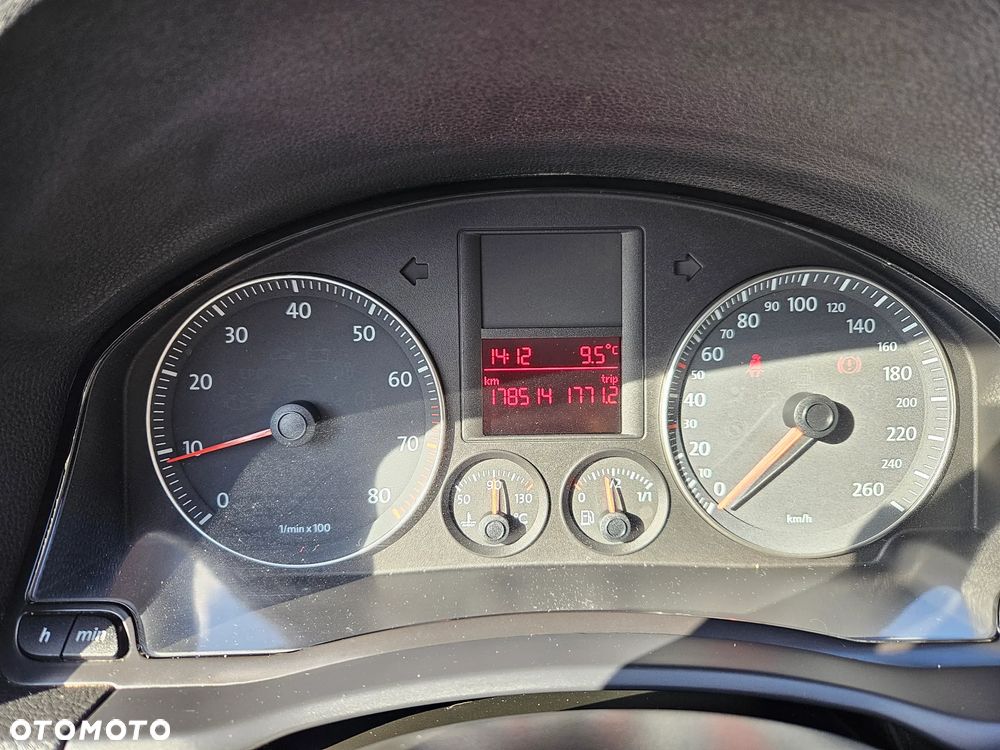 Volkswagen Golf 1.6 Tour - 13