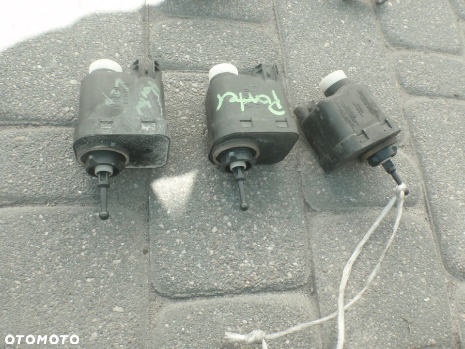 silniczek oprawka lampy piaggio porter - 1