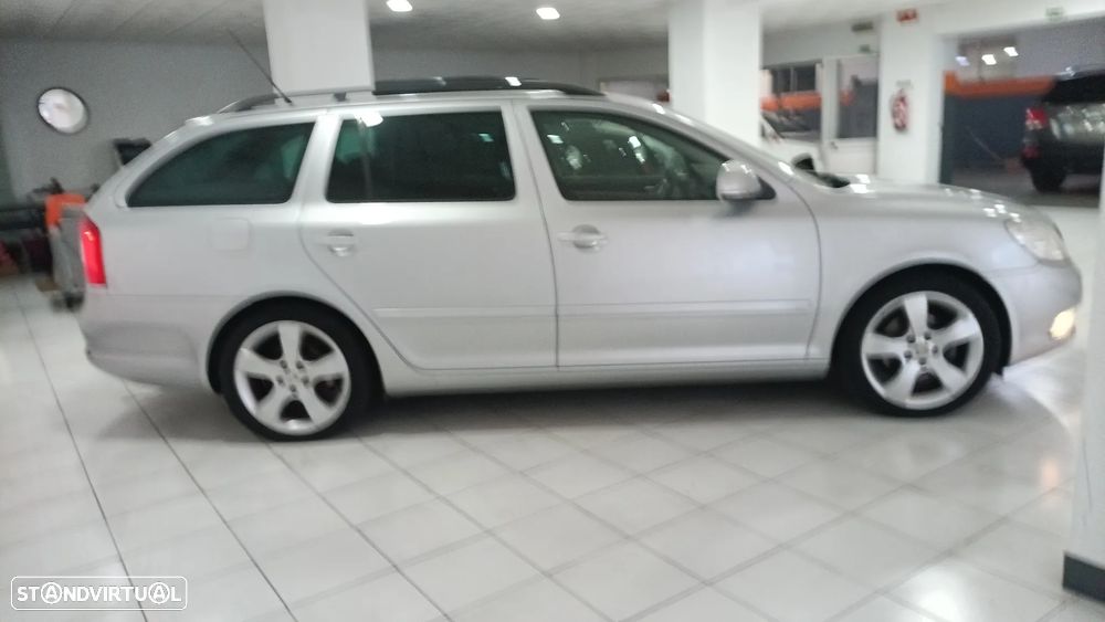 Skoda Octavia Break - 16