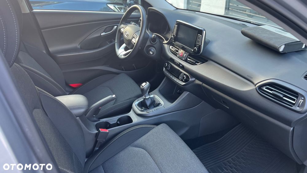 Hyundai i30 1.5 DPI Comfort - 34