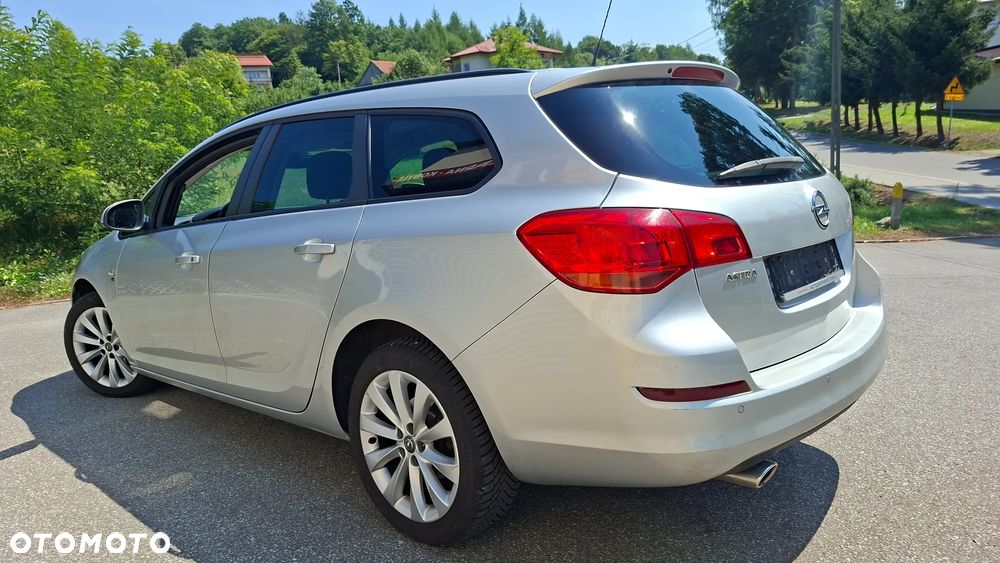 Opel Astra 1.4 Turbo 150 Jahre - 23