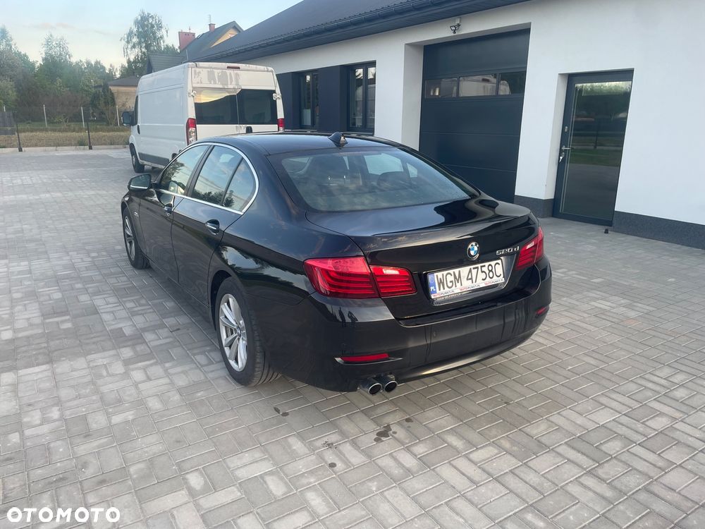BMW Seria 5 520d - 5