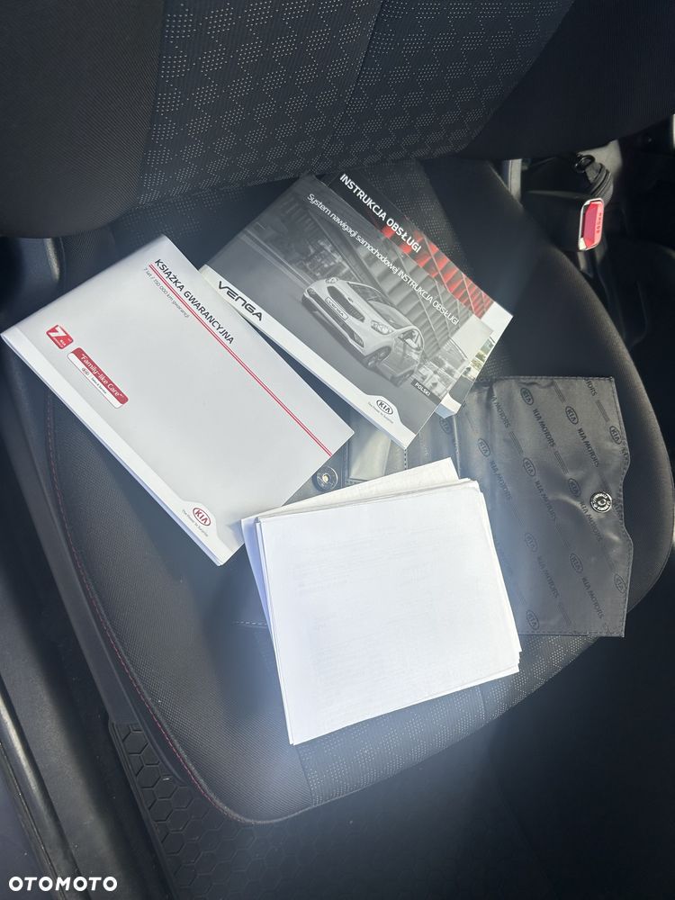 Kia Venga 1.4 Business Line - 11