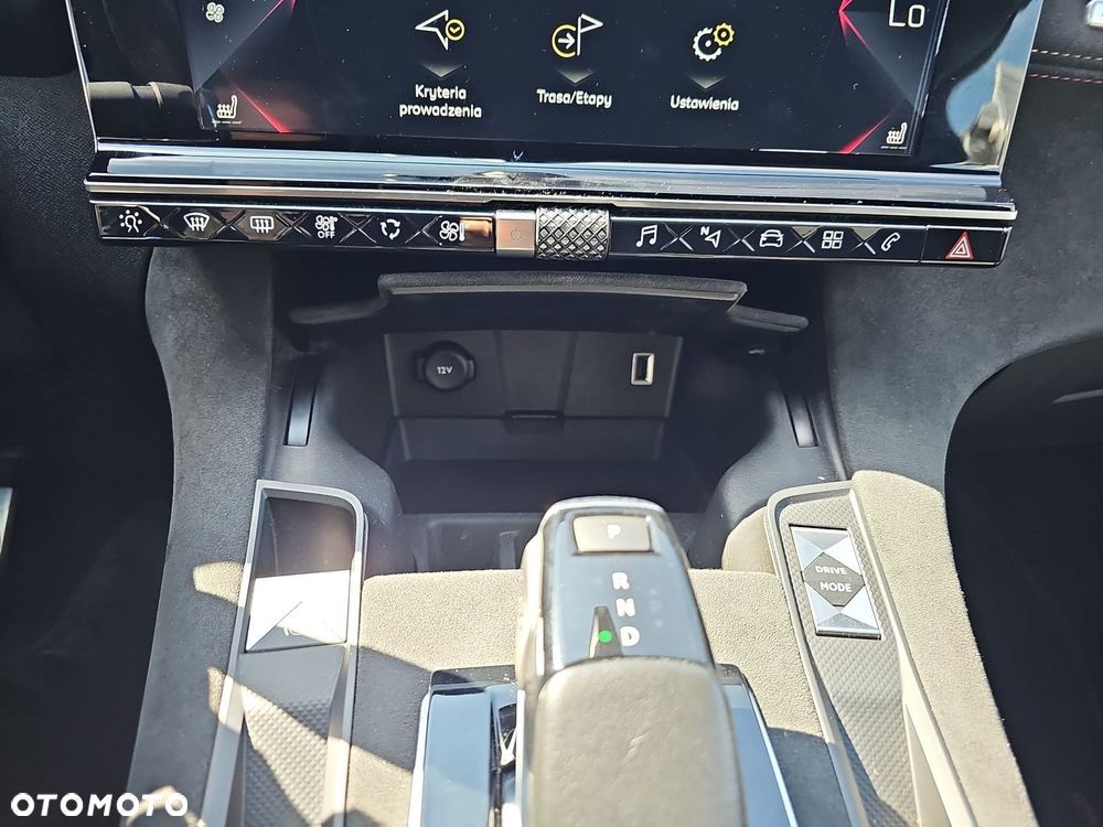 DS Automobiles DS 7 Crossback 1.6 PureTech Performance Line + - 21
