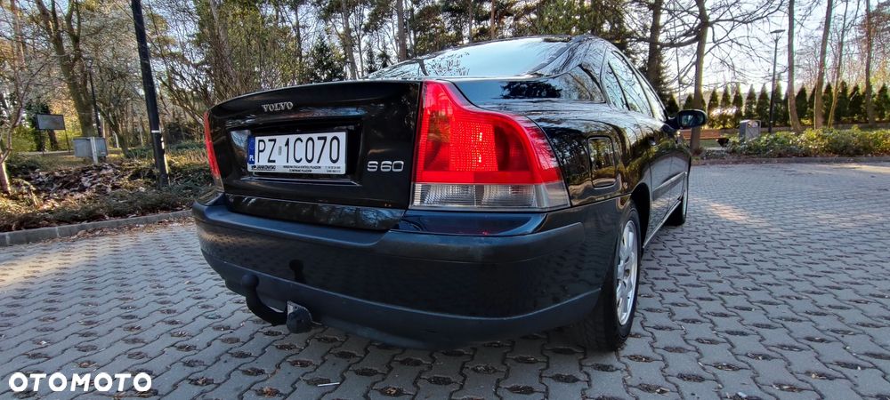 Volvo S60 2.4 Black Edition - 8