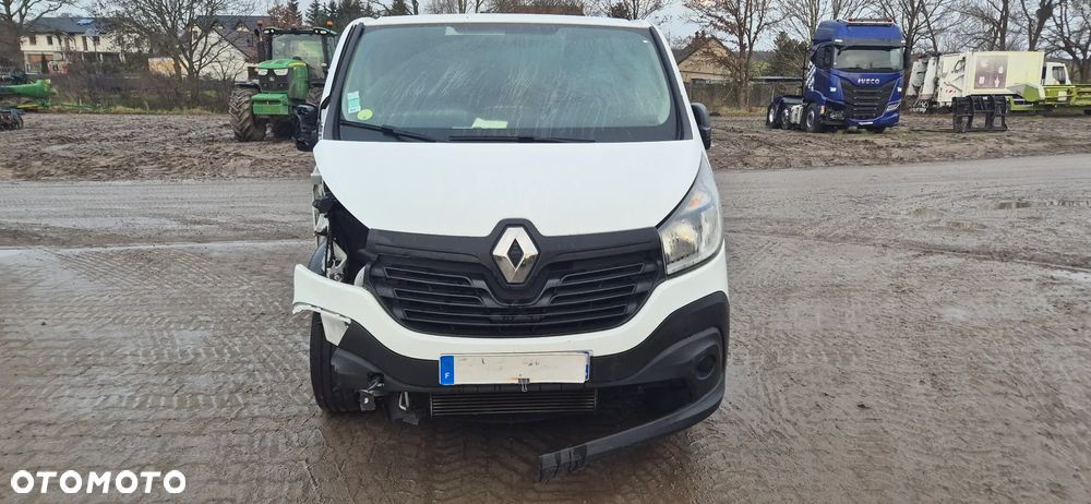 Renault TRAFIC - 2