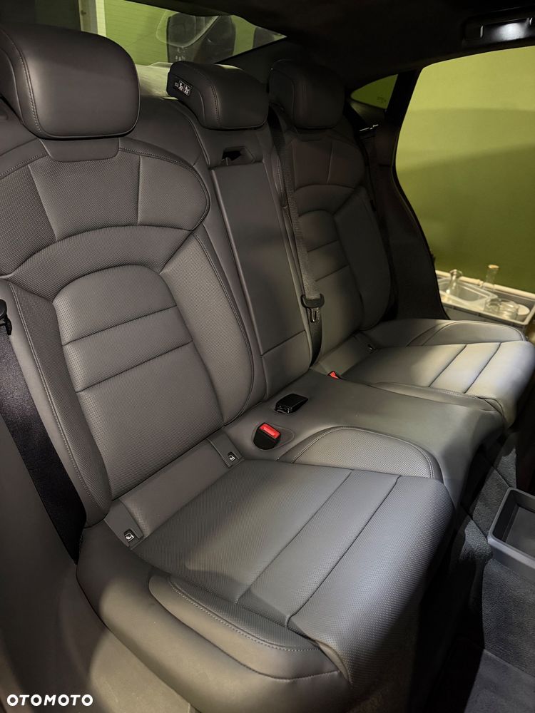 Porsche Taycan 4S Performance Plus - 16