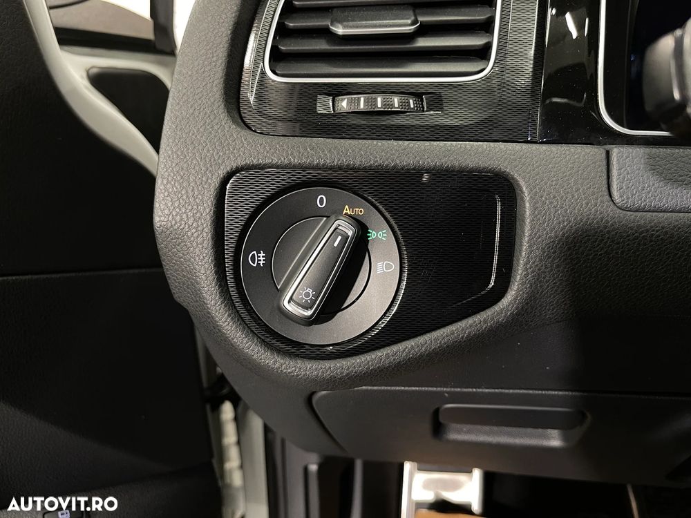 Volkswagen Golf 1.4 GTE Plug-In-Hybrid DSG - 26