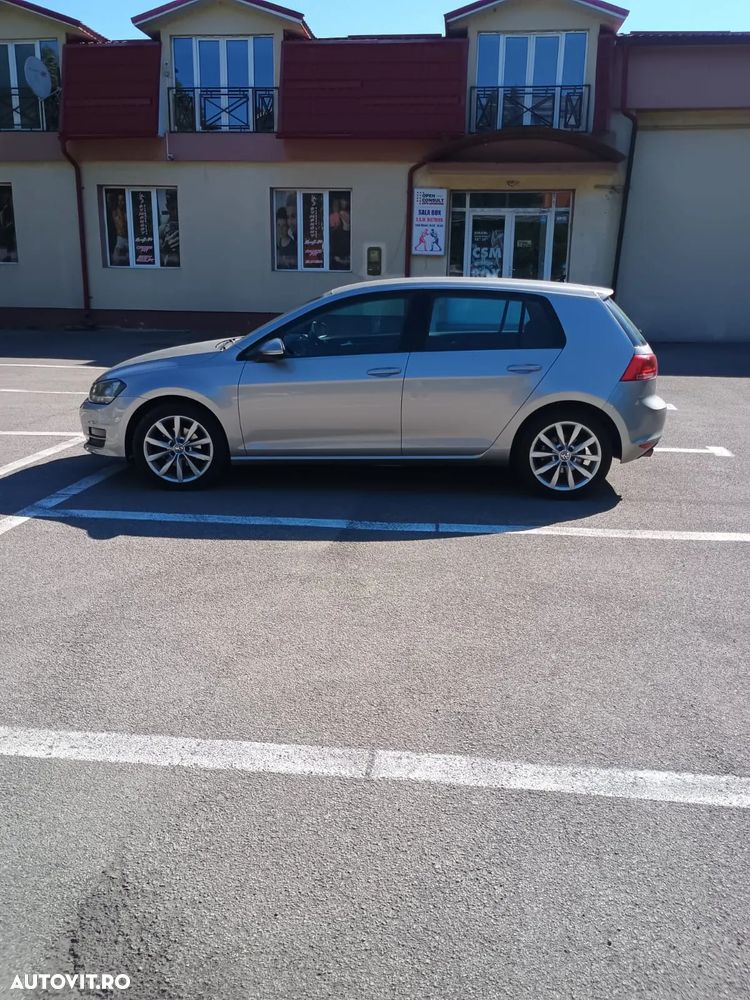 Volkswagen Golf 2.0 TDI Highline - 4