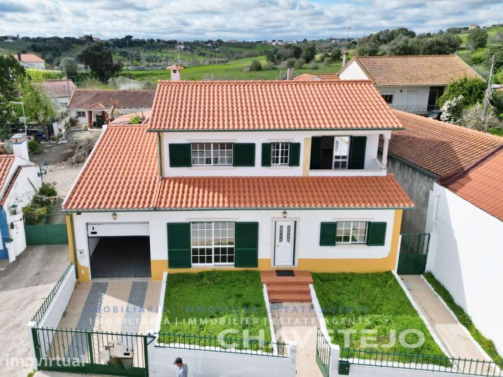Moradia T4 com Piscina, Anexo e Garagem. - Grande imagem: 2/59