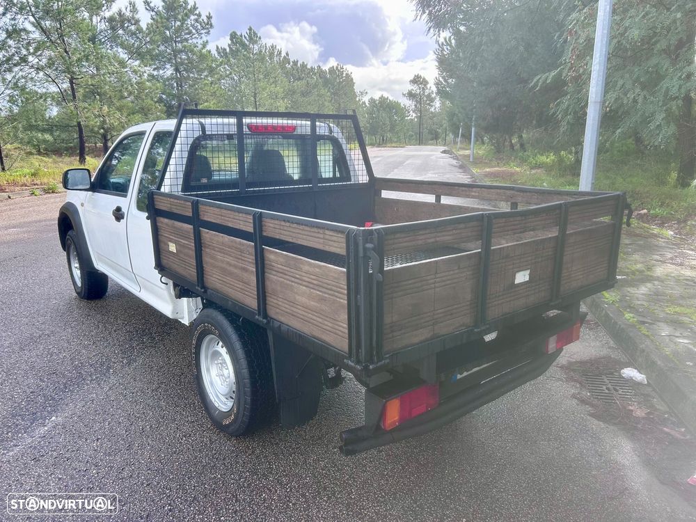 Isuzu D-Max 2.5 DTi CL 4WD LS4 - 4