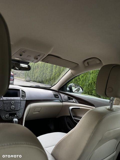 Opel Insignia - 12