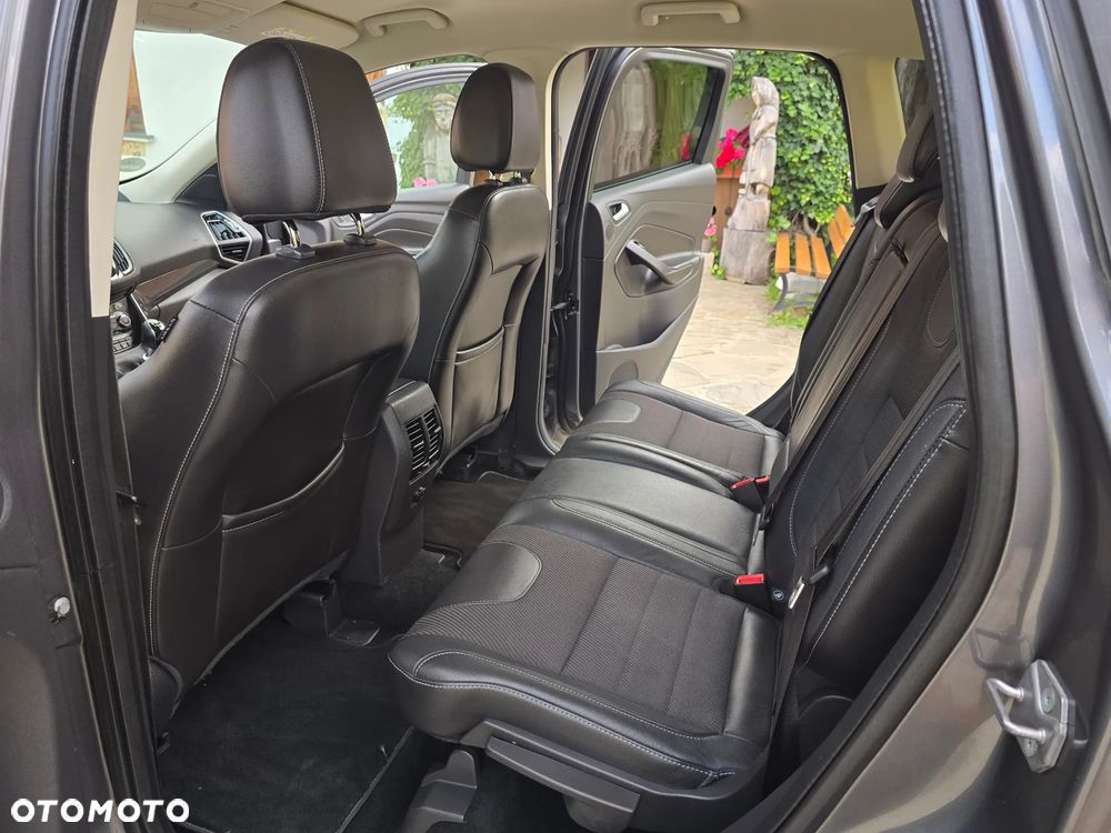 Ford Kuga 2.0 TDCi FWD Titanium - 28