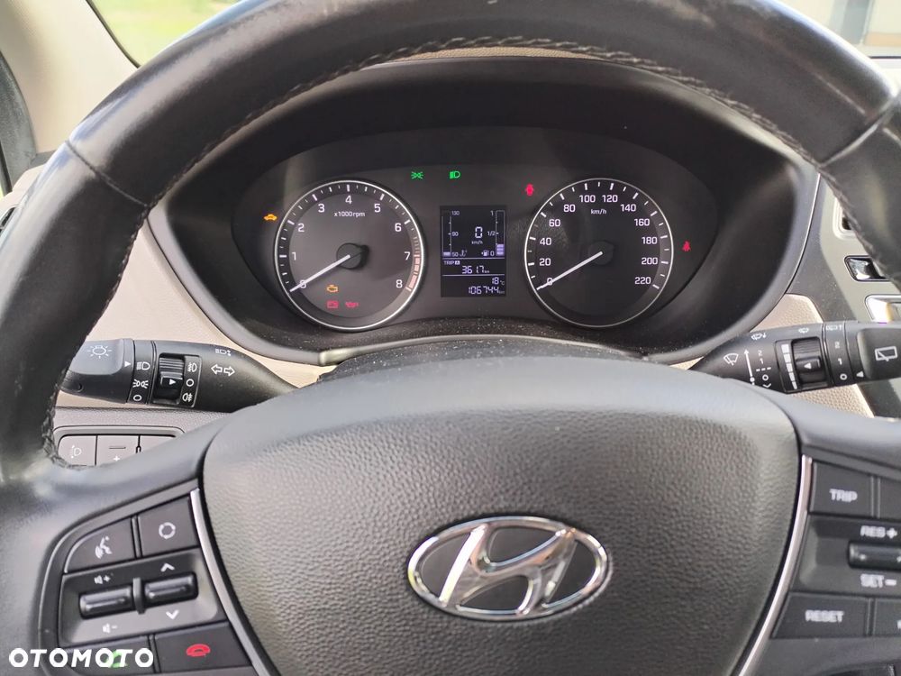 Hyundai i20 1.2 Elegant - 12