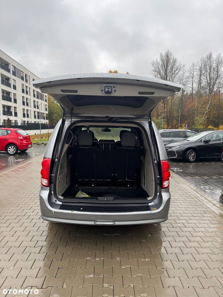 Dodge Grand Caravan 3.6 Express - 10