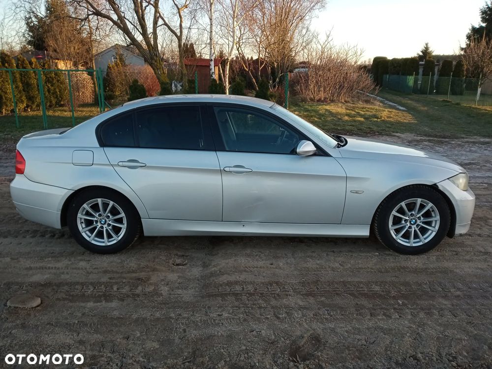 BMW Seria 3 - 16