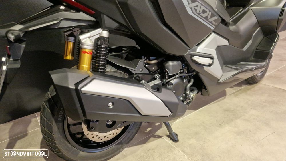 Honda ADV 350 - 3
