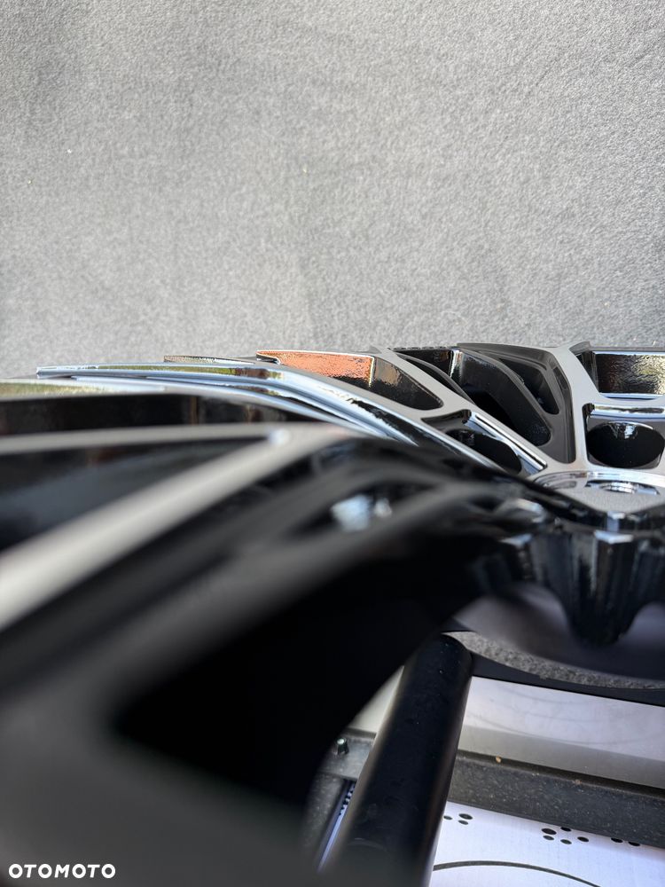 NOWE alufelgi M pakiet 5x112 18 felgi 8j ET35 BMW seria 3 G20 G22 G30 G31 F44 G22 G23 G32 F39 G60 G01 X1 F48 G42 X2 U06 Active Tourer Z4 G29 xDrive Styling 930 czarne polerowane jak Japan Racing Carbonado Rubin - 7