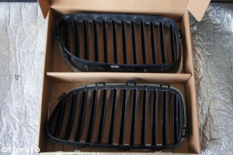 NR 305 Grill Atrapa Nerki Kratki BMW Seria 5 F10 - 7