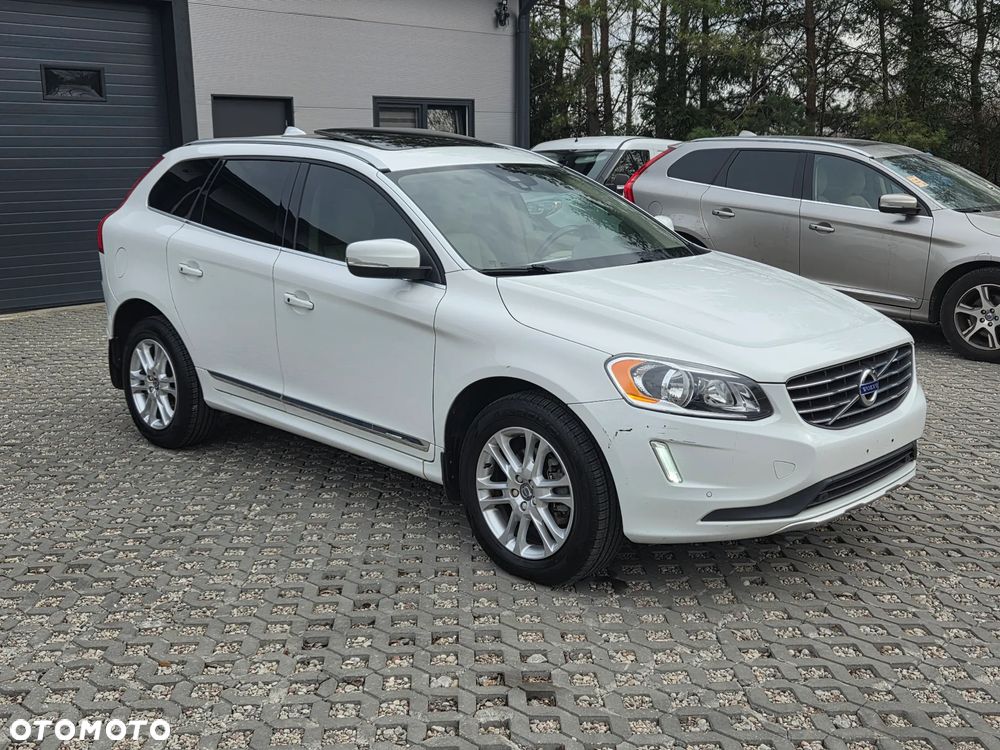 Volvo XC 60 T5 Drive-E Momentum - 2
