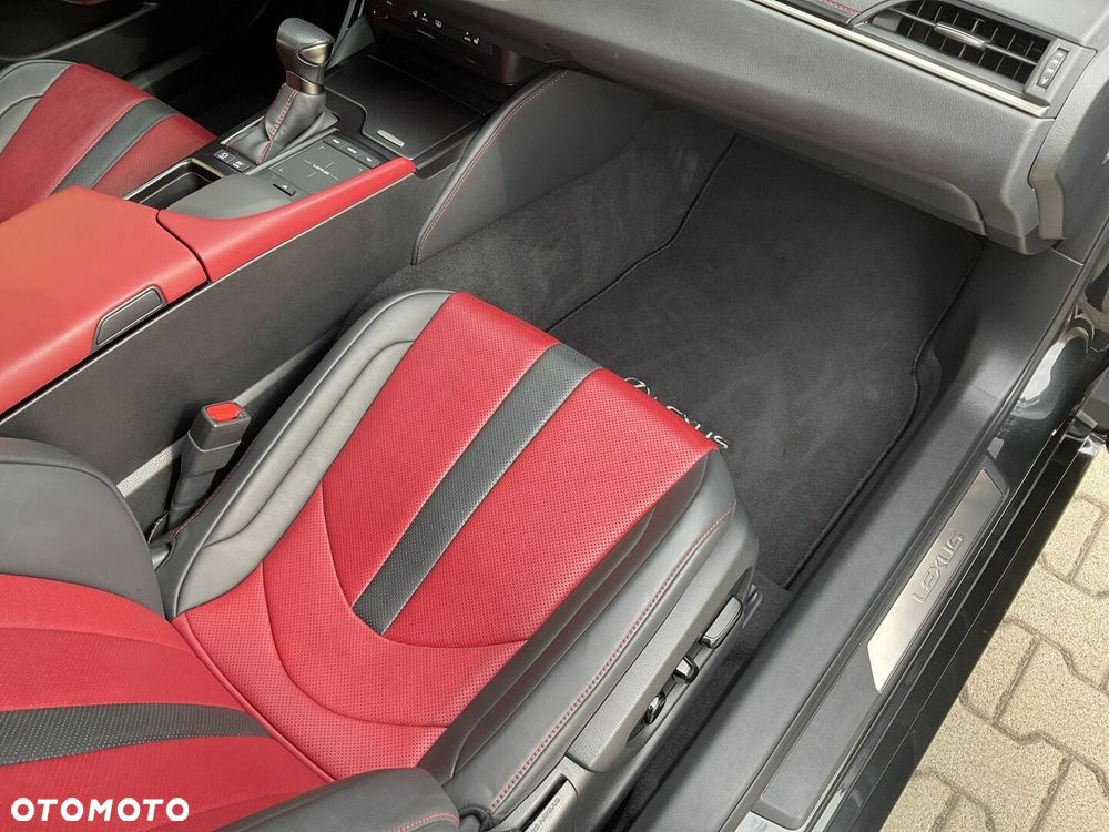 Lexus ES 300h F Sport Edition - 10