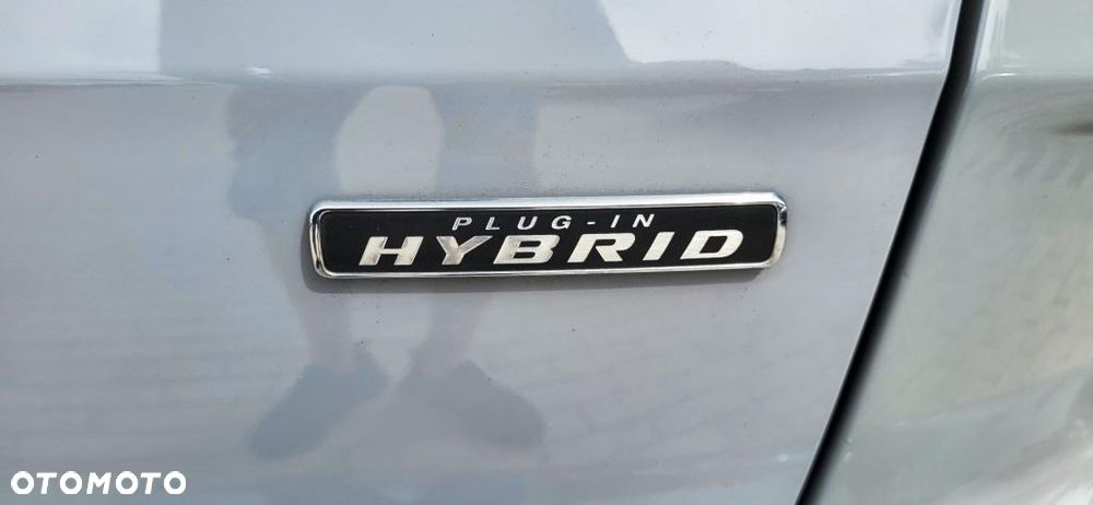 Ford Kuga 2.5 Duratec PHEV ST-LINE - 19