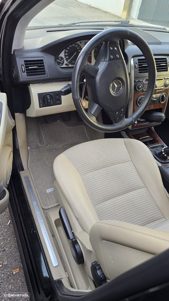 Mercedes-Benz B 200 Standard - 8