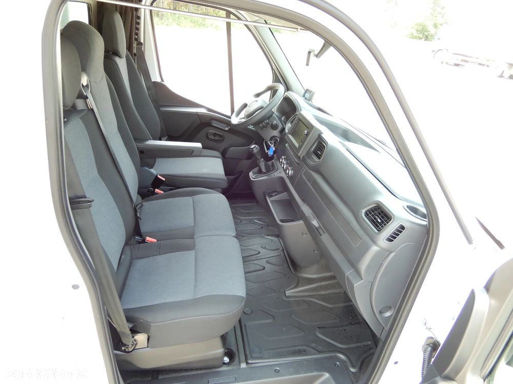 Renault Master 2.3 dCi 163 Km Chłodnia -20*C +30*C Funkcja Grzania Zasilanie V230 Izoterma 4.20 Cm 8 E.Palet Kabina Sypialniana WEBASTO Zawieszenie WZMACNIANE GWARANCJA FABRYCZNA - 32