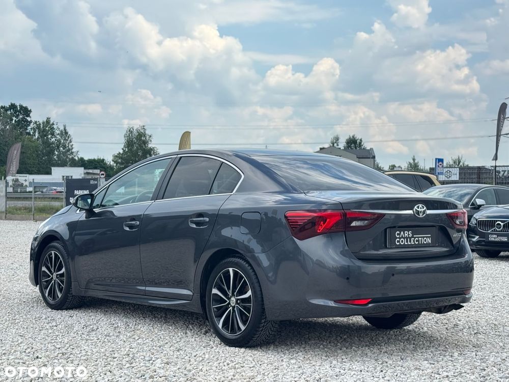 Toyota Avensis 1.8 Premium MS - 7