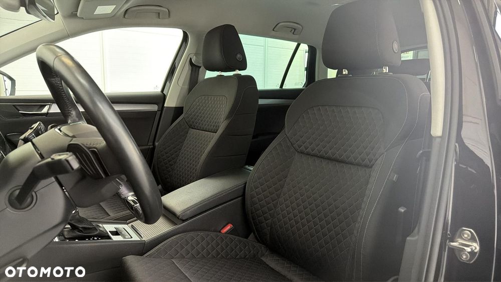Skoda Superb 2.0 TDI SCR Ambition DSG - 11
