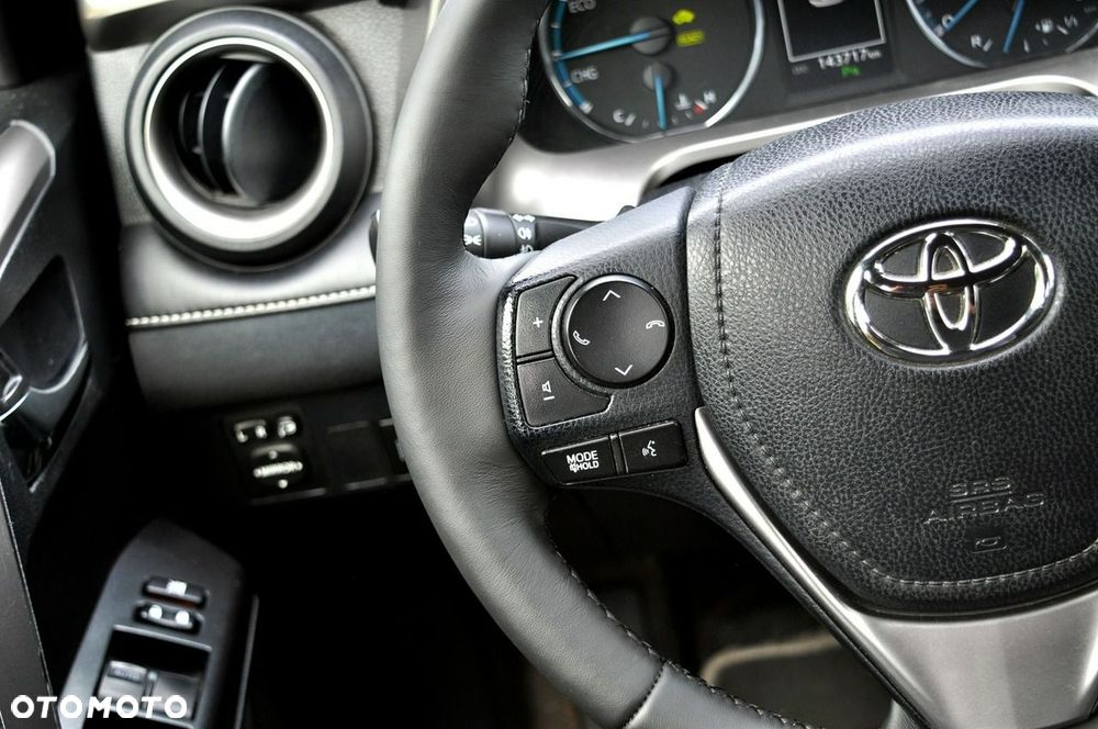 Toyota RAV4 - 24