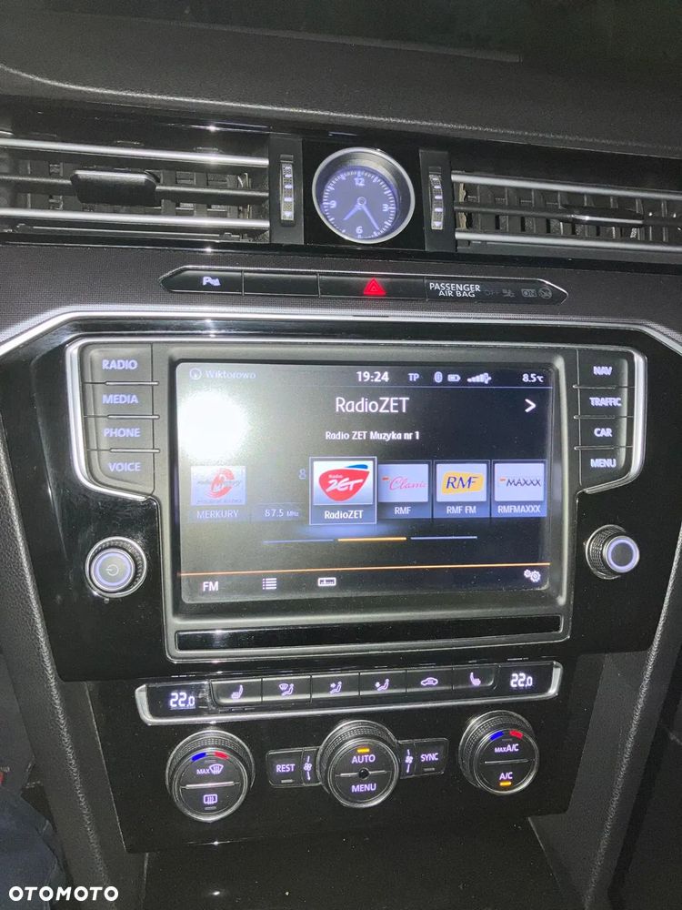 Volkswagen Passat - 14