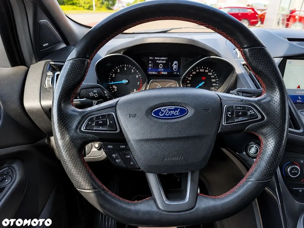 Ford Kuga 2.0 EcoBoost AWD ST Line ASS GPF - 11