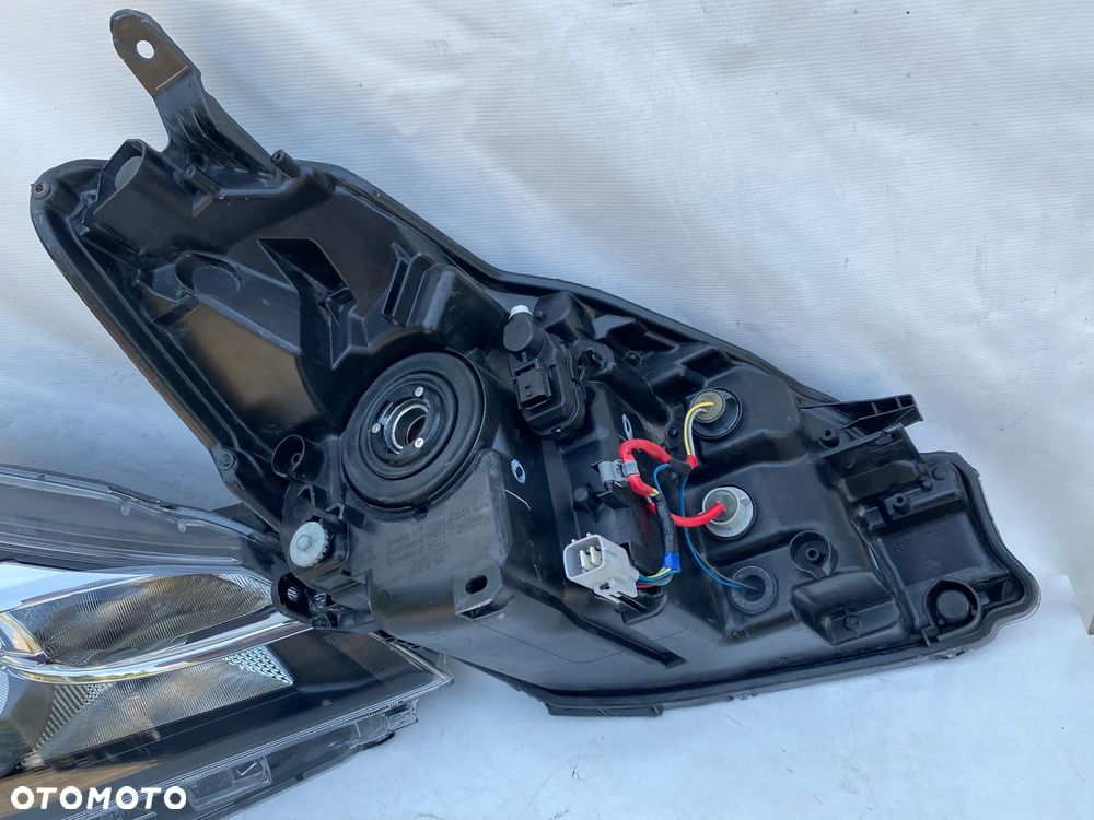 lampy yaris III 3 soczewki  komplet eu całe - 4