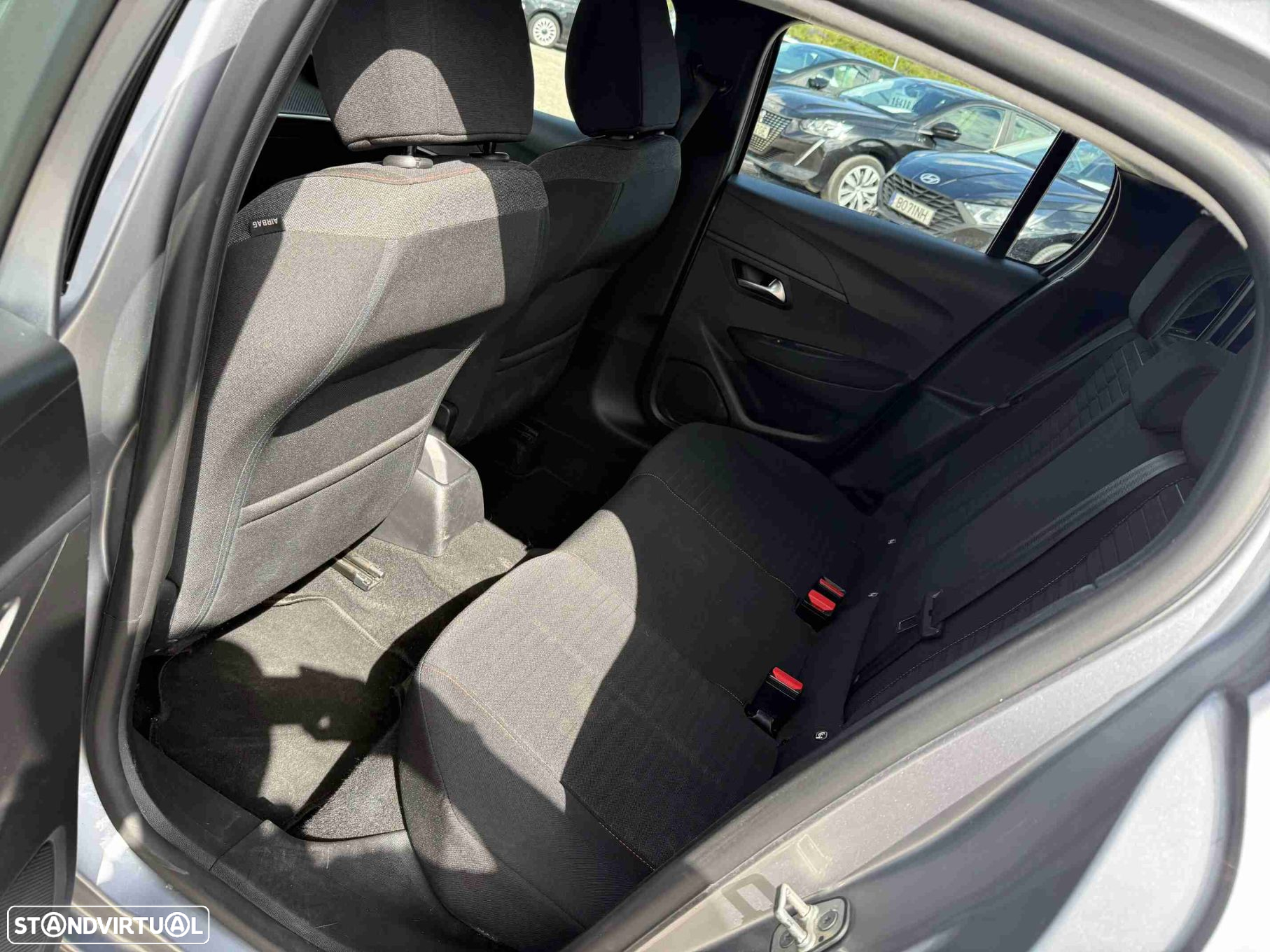 Peugeot 208 1.2 PureTech Active Pack - 7