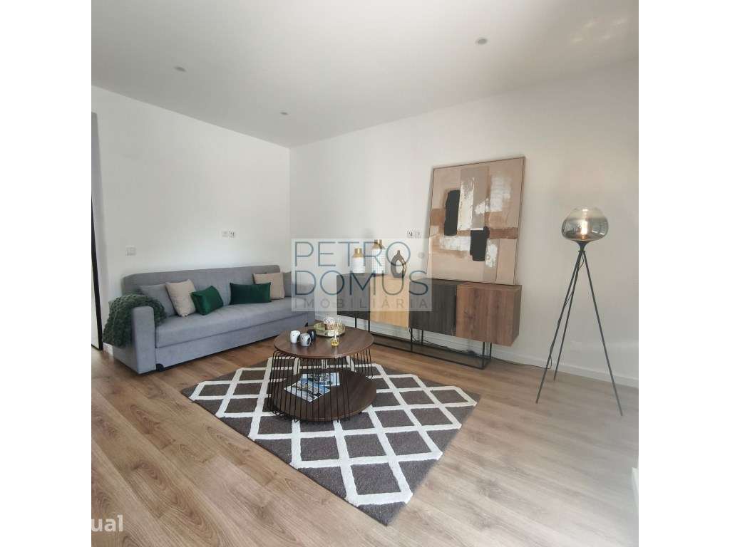 T3 EM REMODELAÇÃO TOTAL, NA RUA JOÃO ORTIGÃO RAMOS - INCLUI HOME ST... - Grande imagem: 4/31