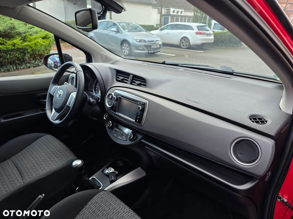 Toyota Yaris - 24