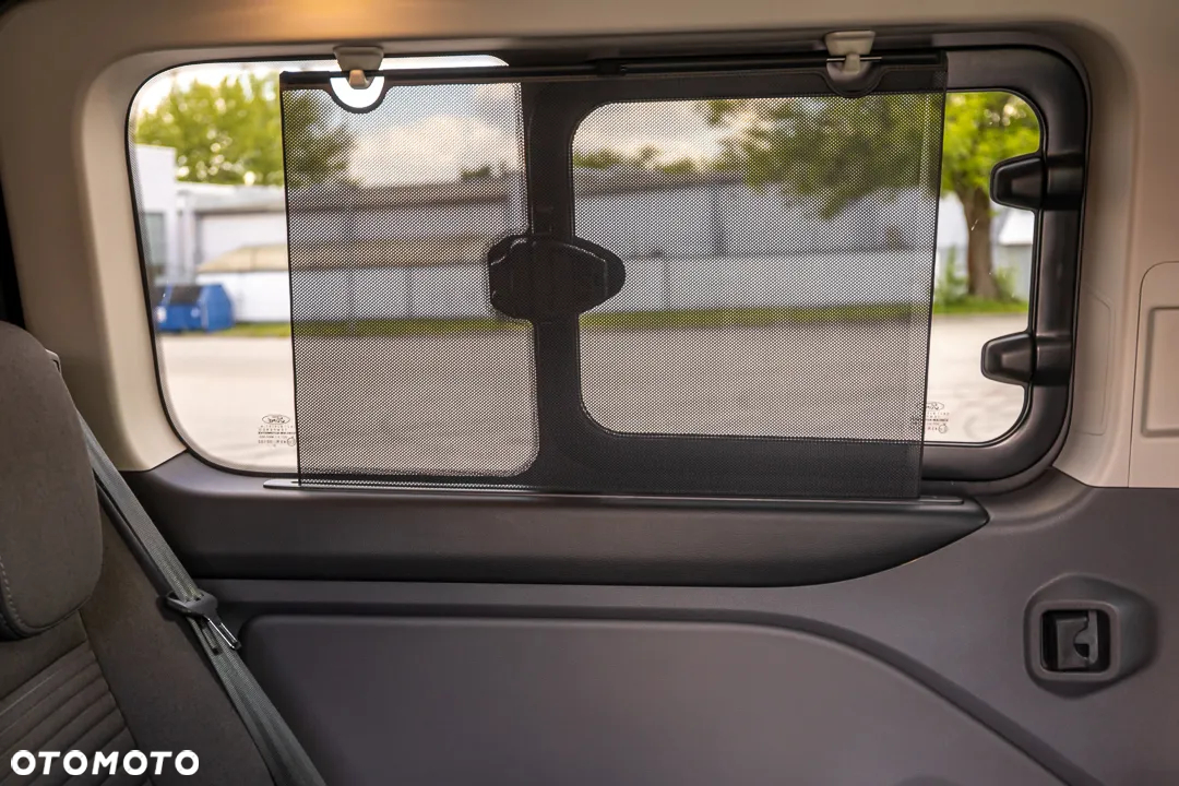 Ford Tourneo Custom 320 L2H1 VA Autm Titanium - 19