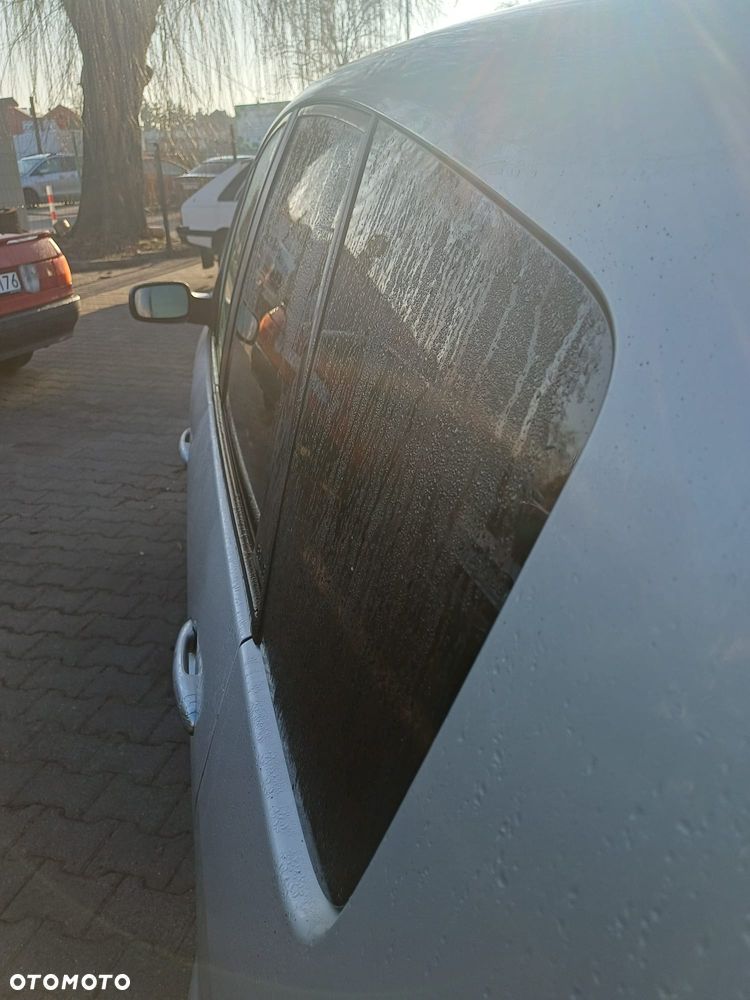 Renault Scenic 1.9 dCi Confort Expression - 3