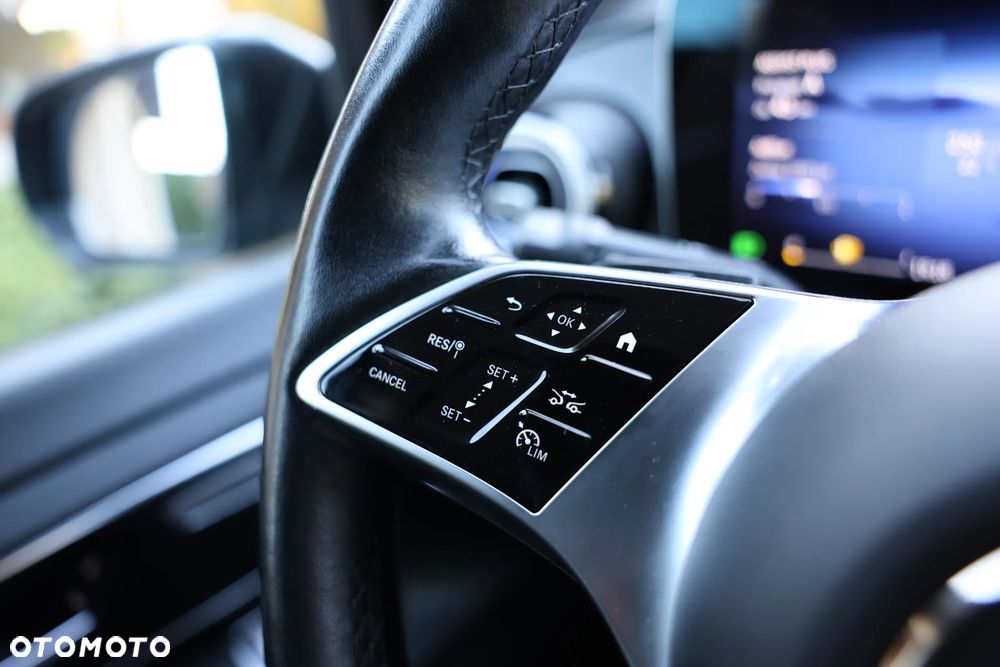 Mercedes-Benz Klasa V 220 d Avantgarde 9G-Tronic (d³ugi) - 19